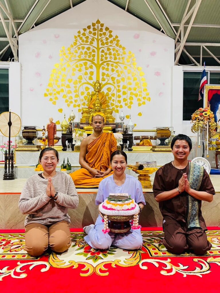 คณะอาจารย์สายฝน พรหมญาณ ร่วมทำบุญที่วัดป่าภูบังบดนาลันทาราม